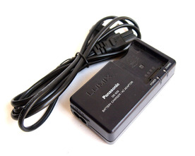  Зарядно устройство Panasonic DE-929 за батерии Panasonic CGA-S001, Panasonic DMW-BCA7